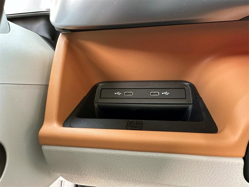 New 2025 Volkswagen ID. Buzz 1st Edition image 23