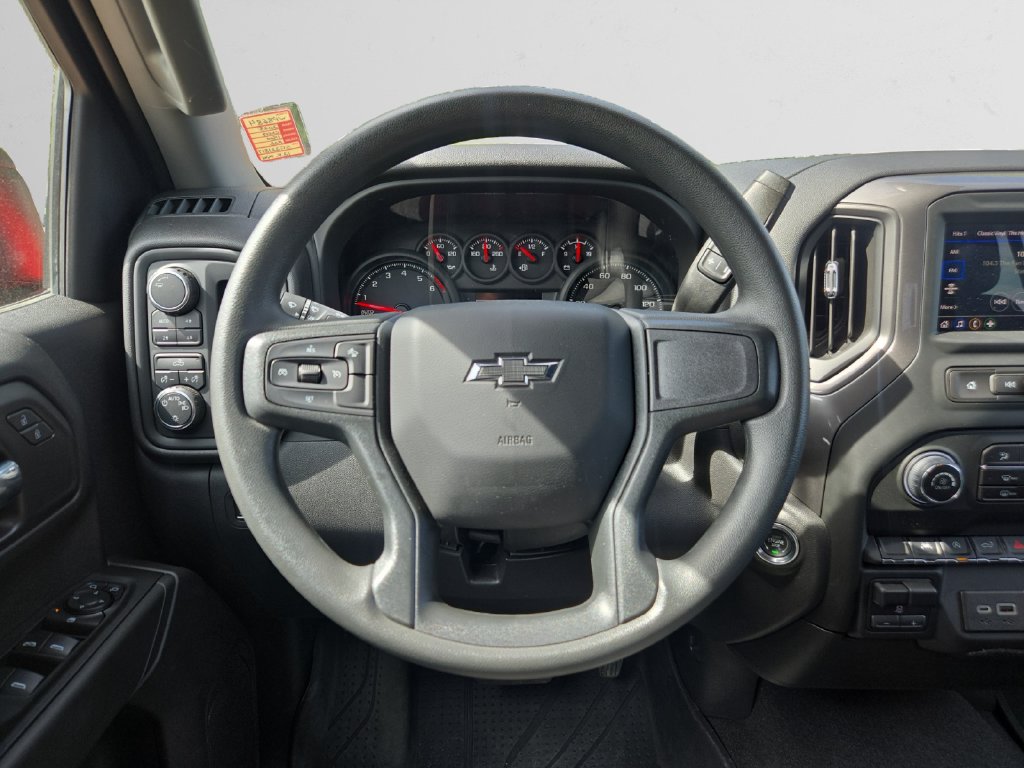 Used 2025 Chevrolet Silverado 1500 Custom Trail Boss w/ Dark Appearance Package AWD/4WD image 14