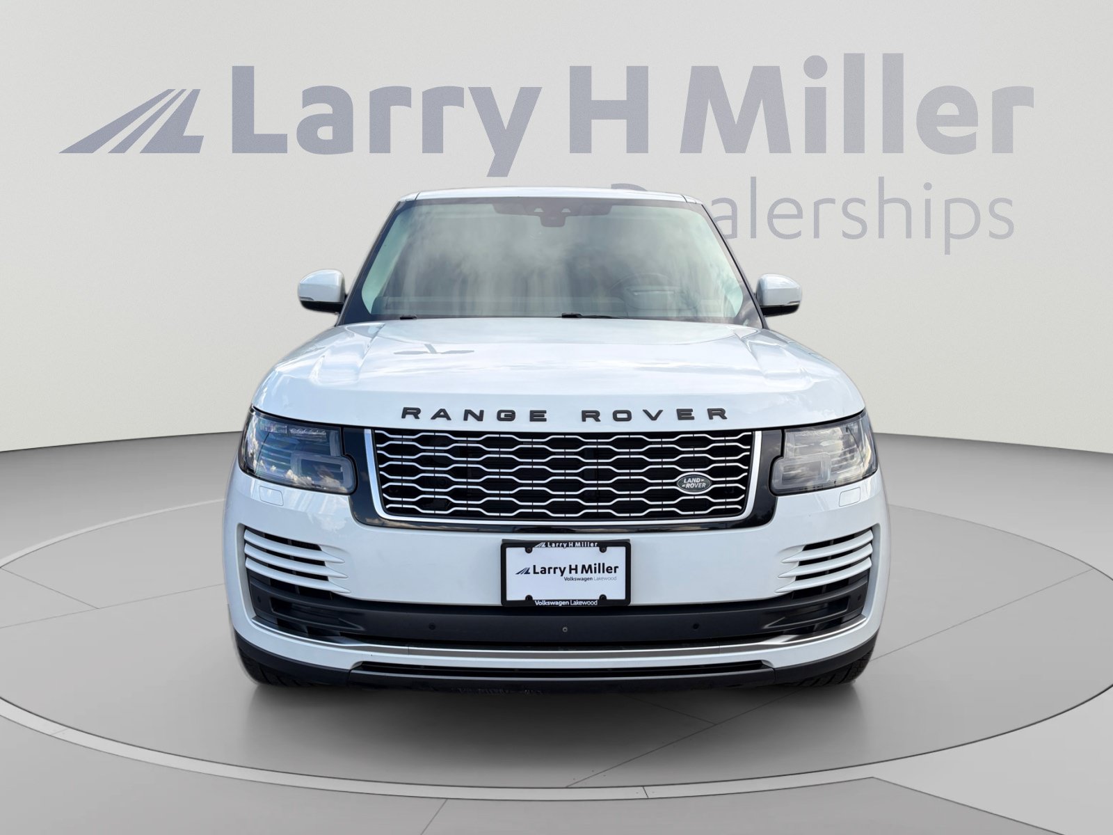 Used 2018 Land Rover Range Rover Supercharged AWD/4WD image 8