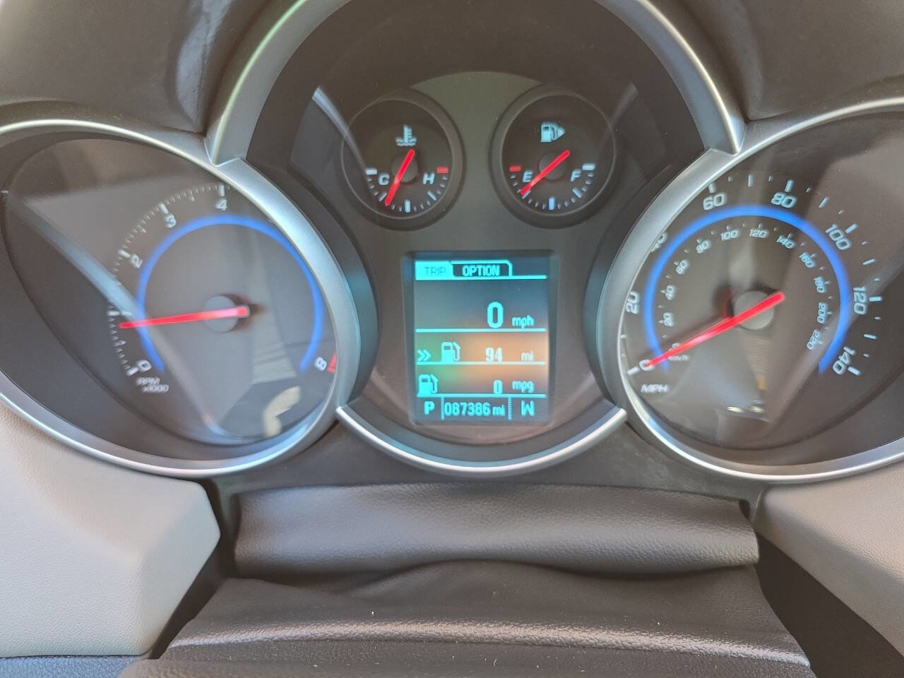 Used 2015 Chevrolet Cruze LS image 12