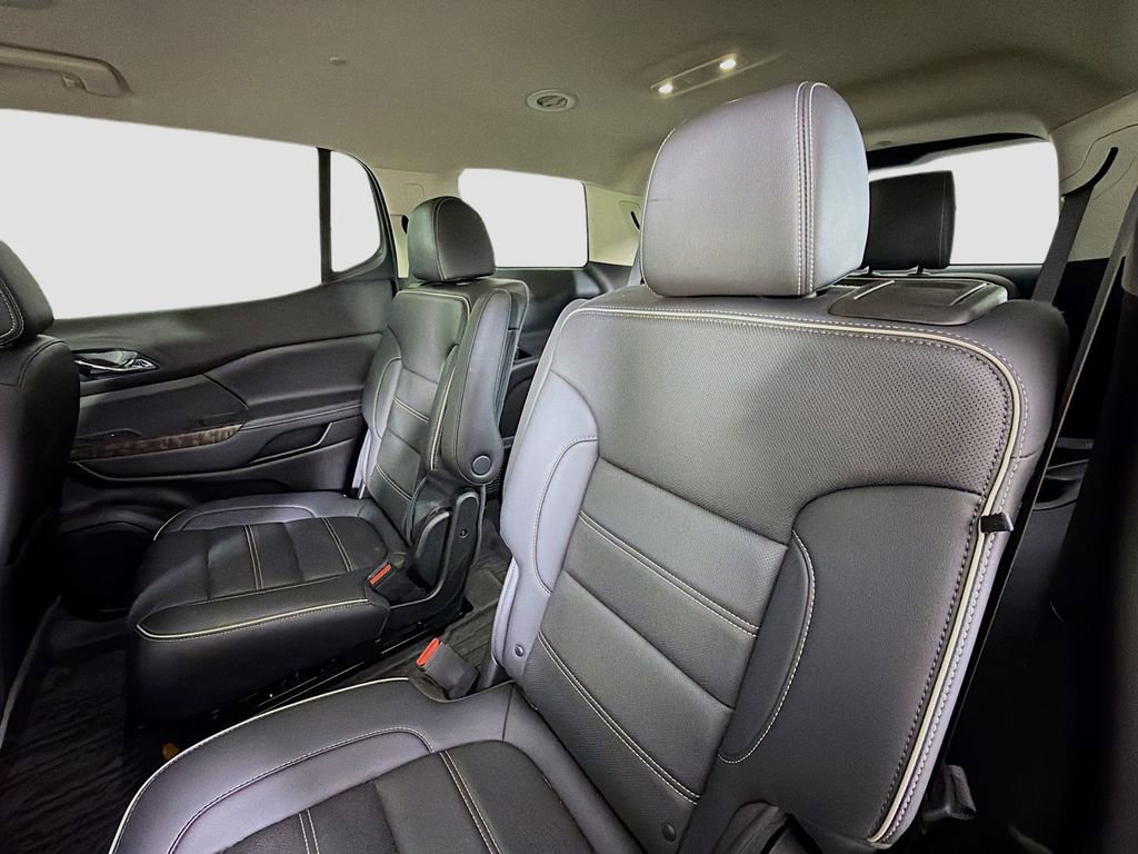 Used 2022 GMC Acadia Denali w/ Denali Technology Package image 25