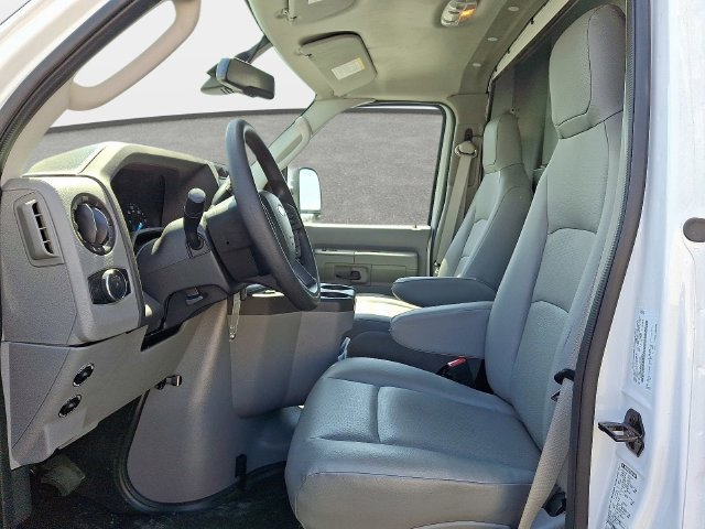 New 2027 Ford E-350 and Econoline 350 Super Duty w/ Driver's Safety Package RWD image 8