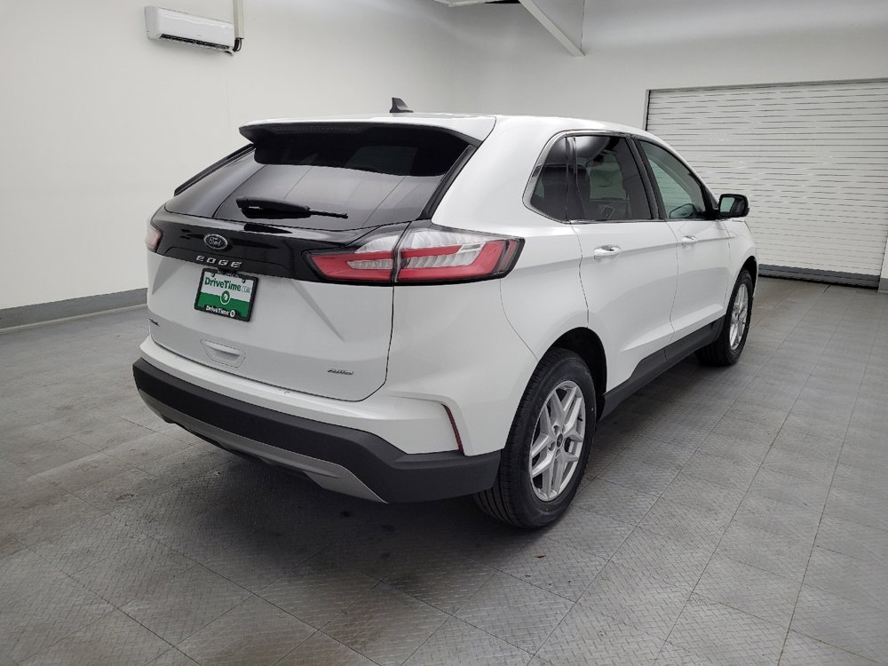 Used 2024 Ford Edge SEL image 9