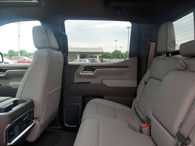 New 2026 GMC Sierra 1500 SLT w/ SLT Premium Plus Package AWD/4WD image 32