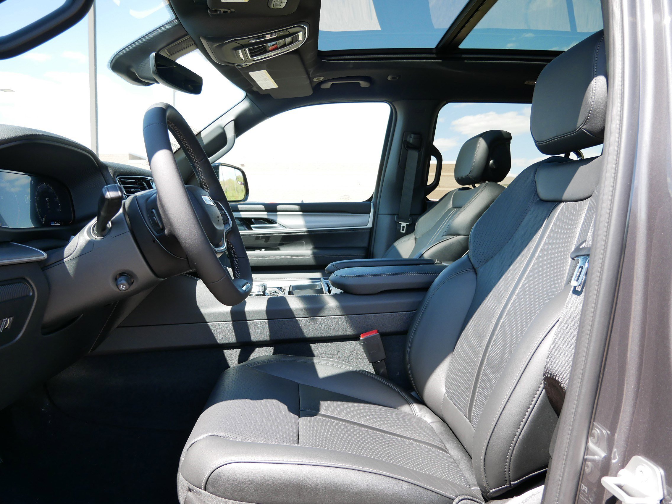 New 2026 Jeep Grand Wagoneer 4WD image 6