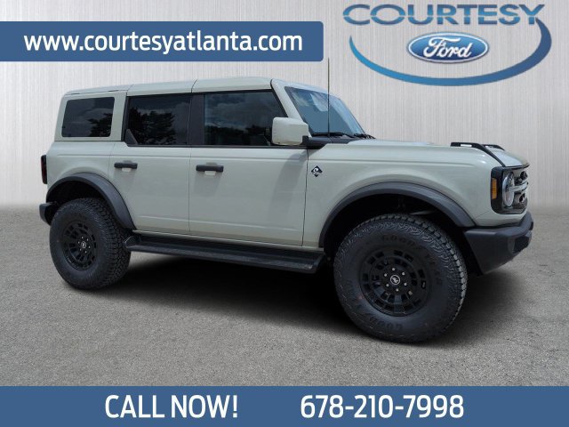 New 2026 Ford Bronco Outer Banks w/ Sasquatch Package