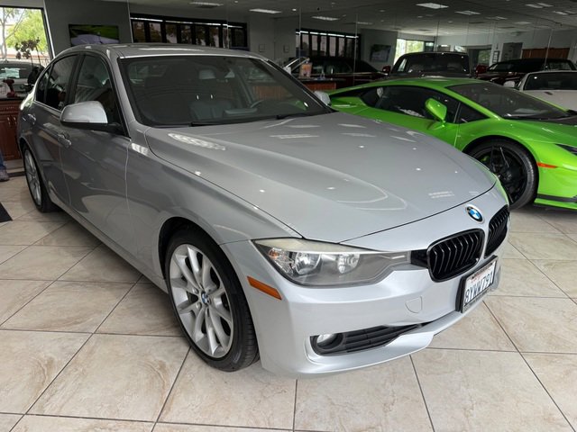 Used 2015 BMW 320i Sedan RWD image 2