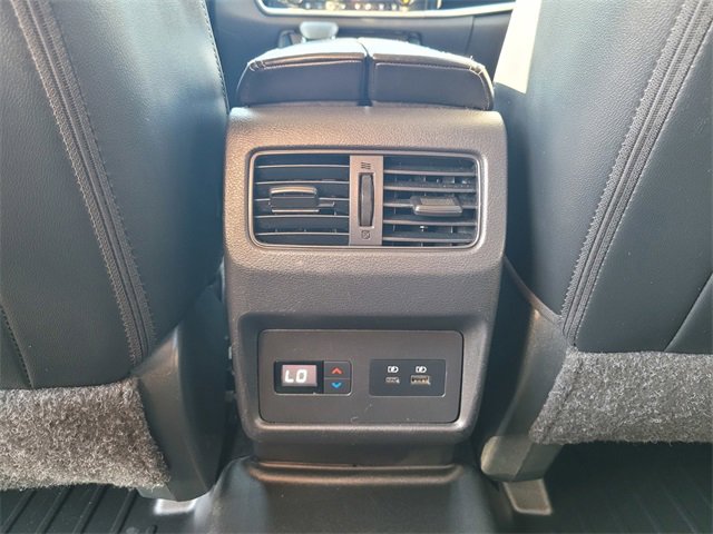 Used 2023 Nissan Rogue SL w/ SL Premium Package image 17