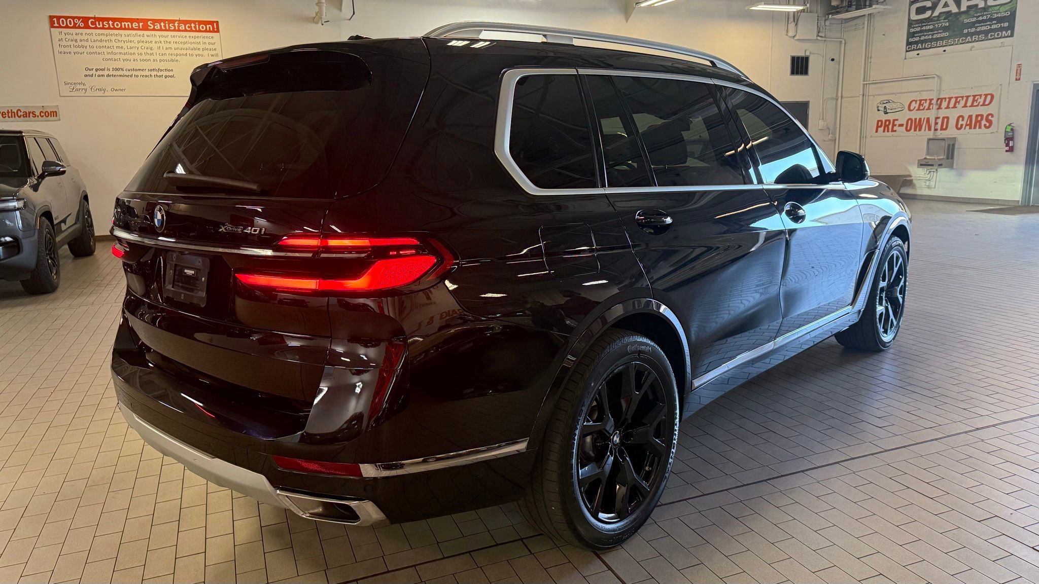 Used 2024 BMW X7 xDrive40i w/ Premium Package AWD/4WD image 4