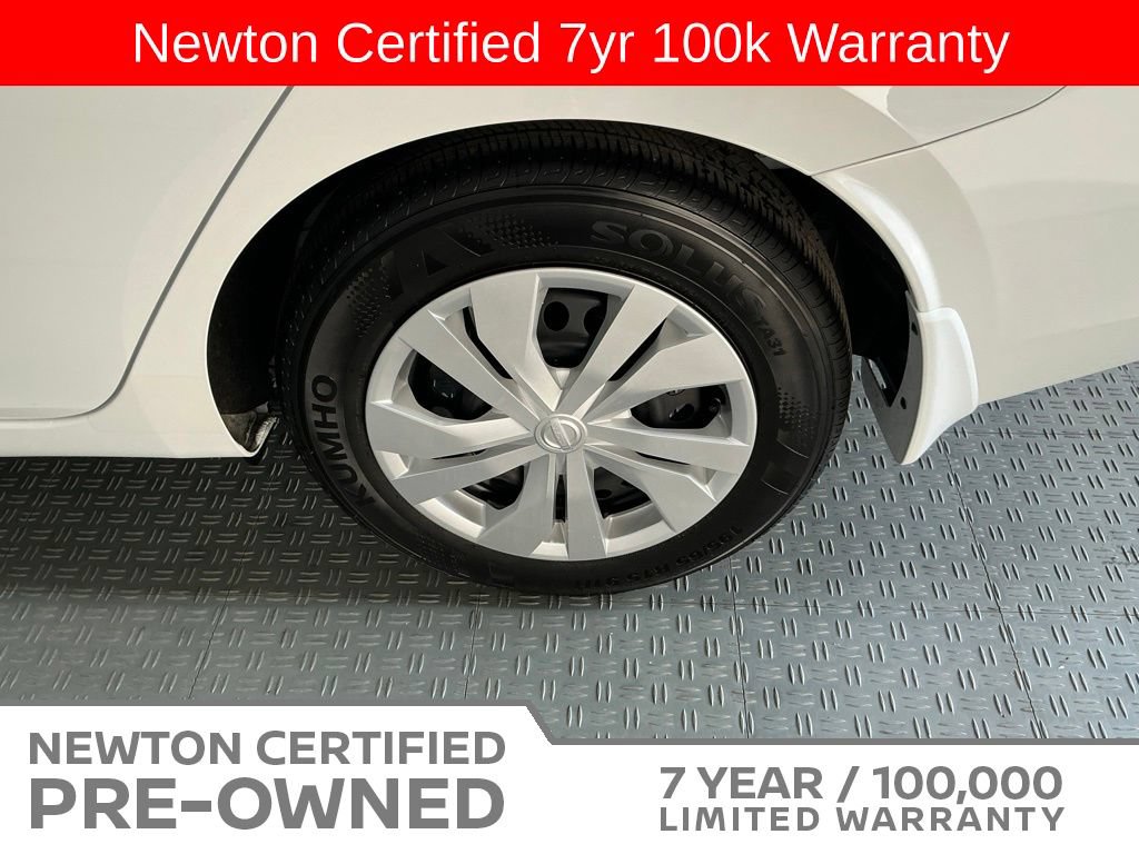 Used 2025 Nissan Versa S w/ Trunk Package FWD image 39