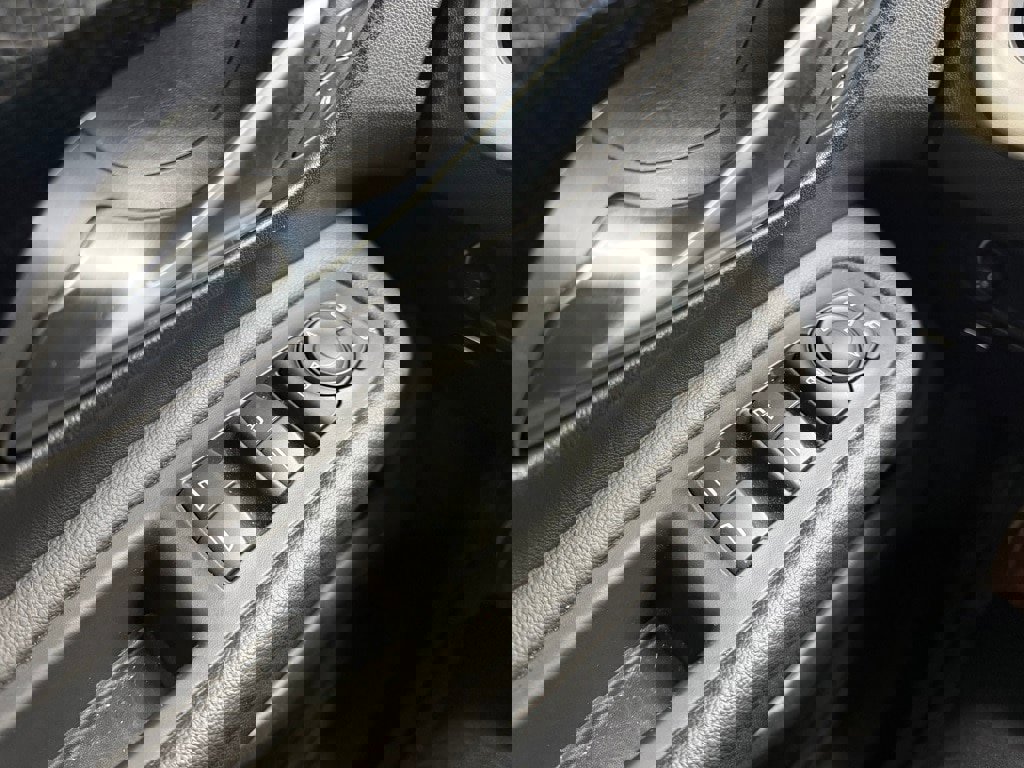 Used 2023 GMC Terrain AT4 image 17