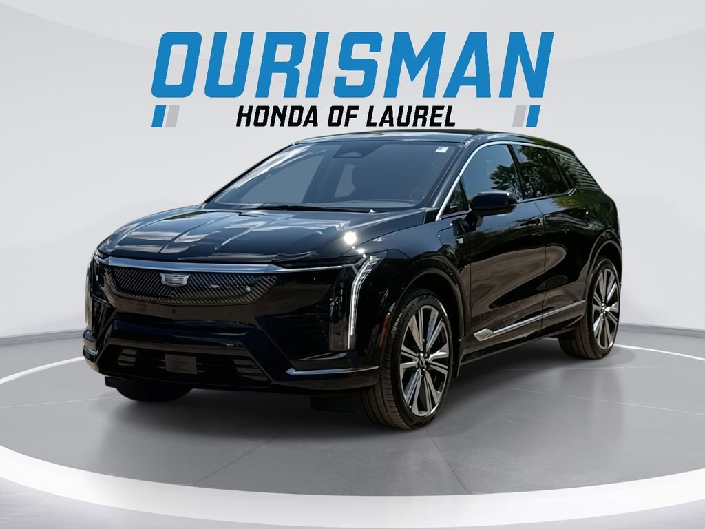 Used 2025 Cadillac Optiq Luxury 2 AWD/4WD image 1