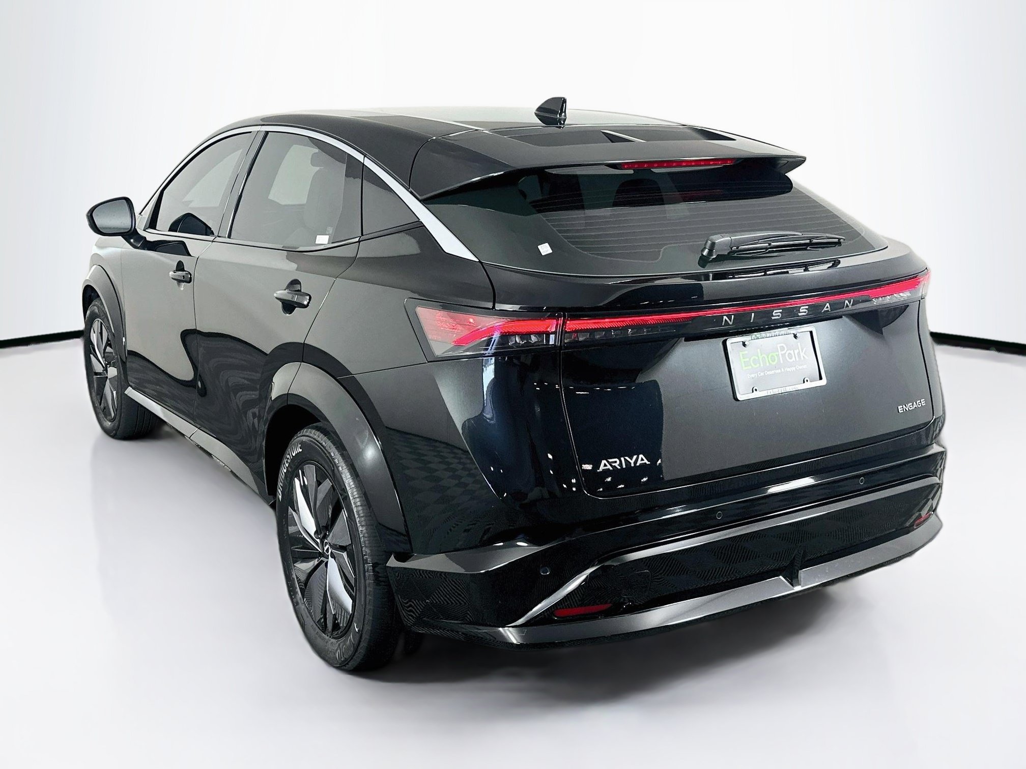 Used 2023 Nissan Ariya FWD image 5