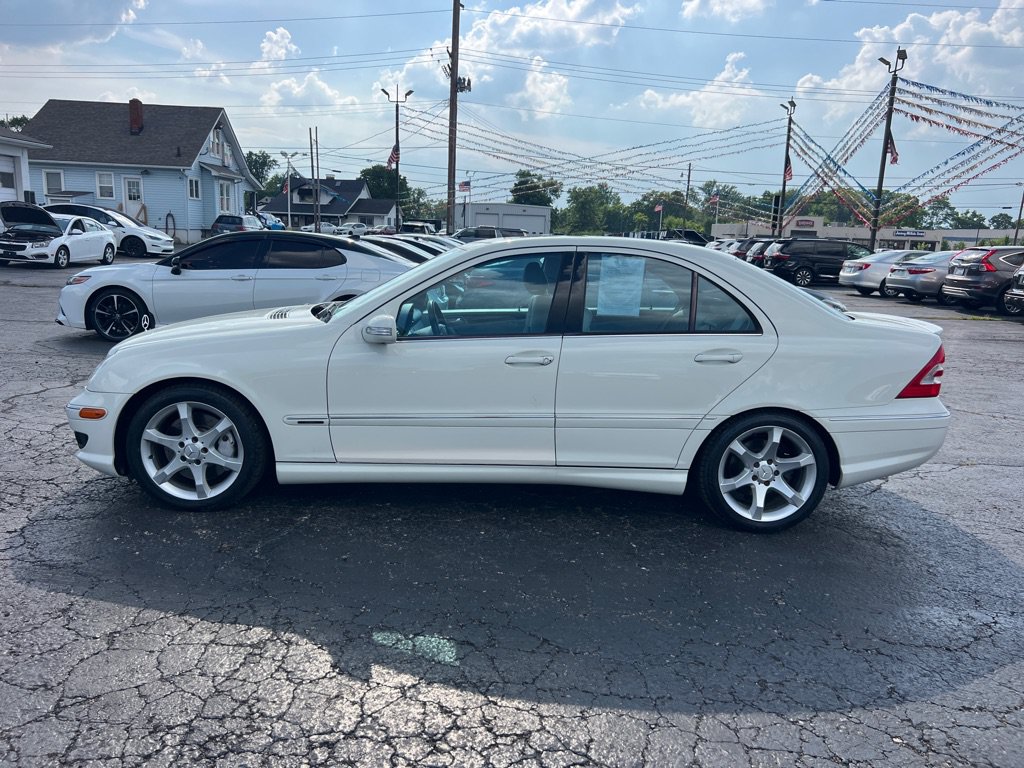 Used 2007 Mercedes-Benz C 230 Sedan image 4