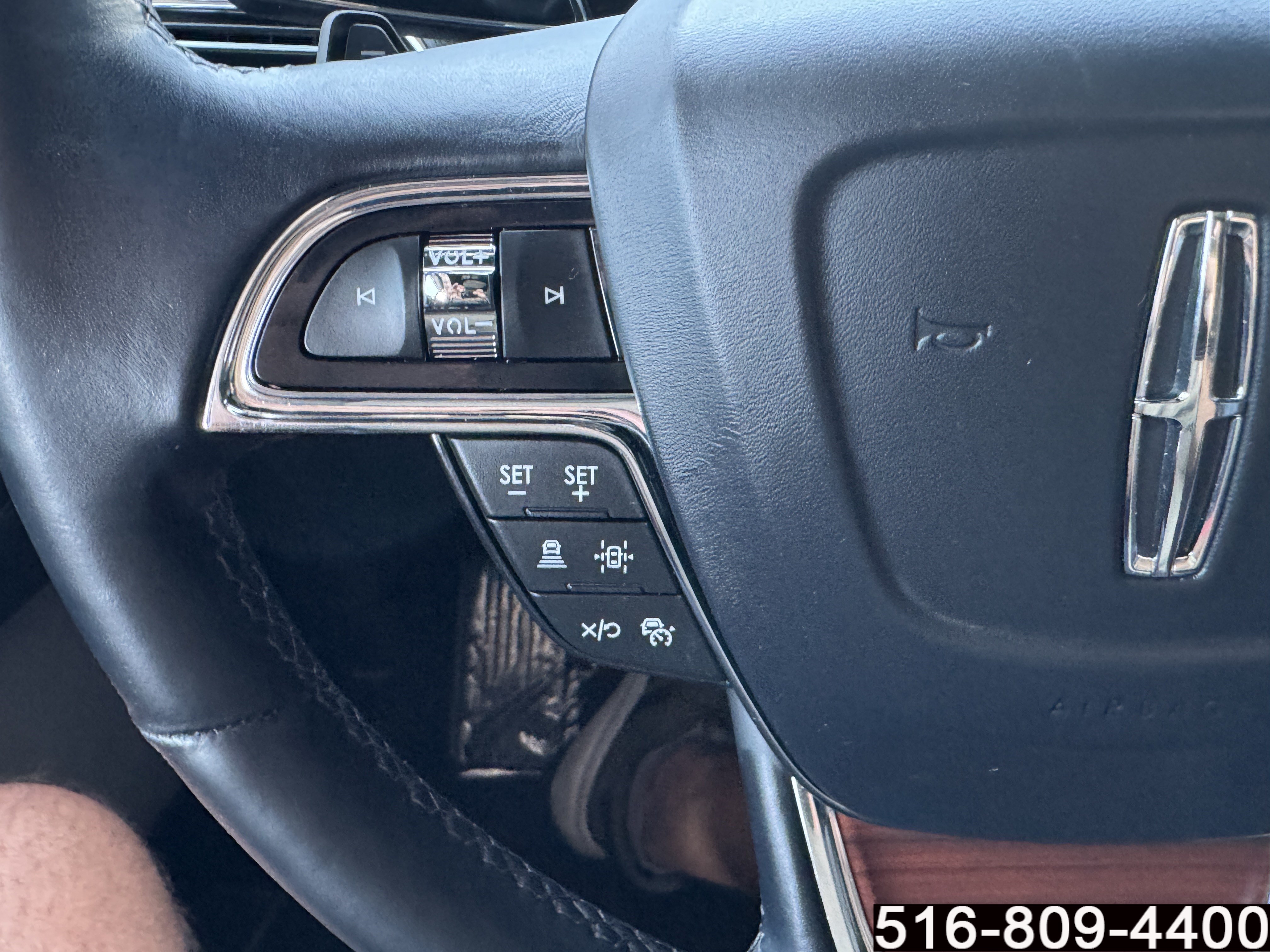 Used 2023 Lincoln Navigator Reserve AWD/4WD image 22