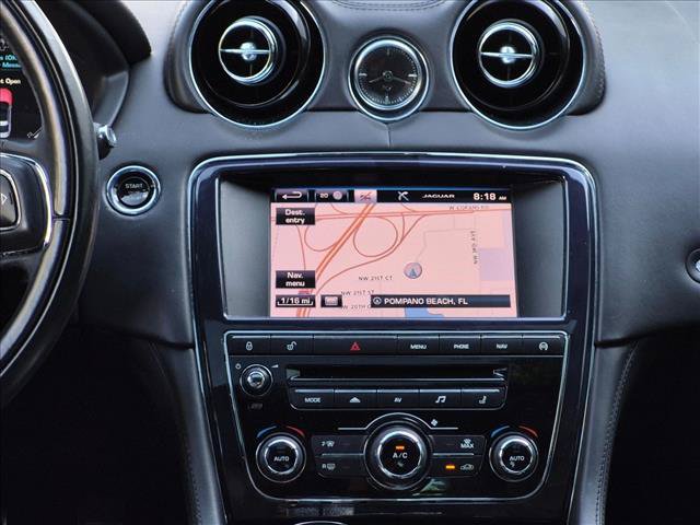 Used 2014 Jaguar XJ R RWD image 10