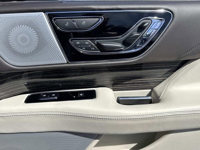 Used 2023 Lincoln Navigator Black Label image 12