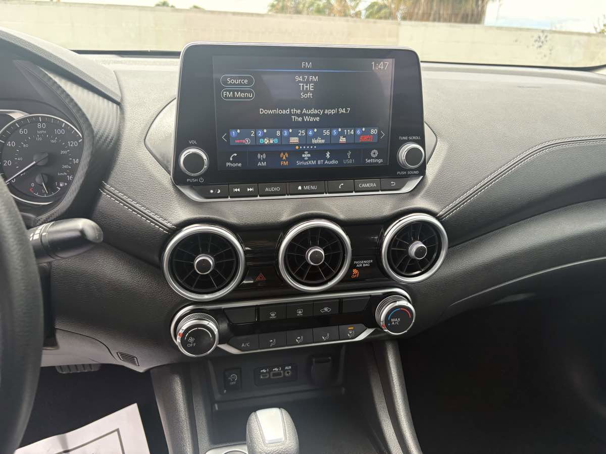 Used 2025 Nissan Sentra SV FWD image 22