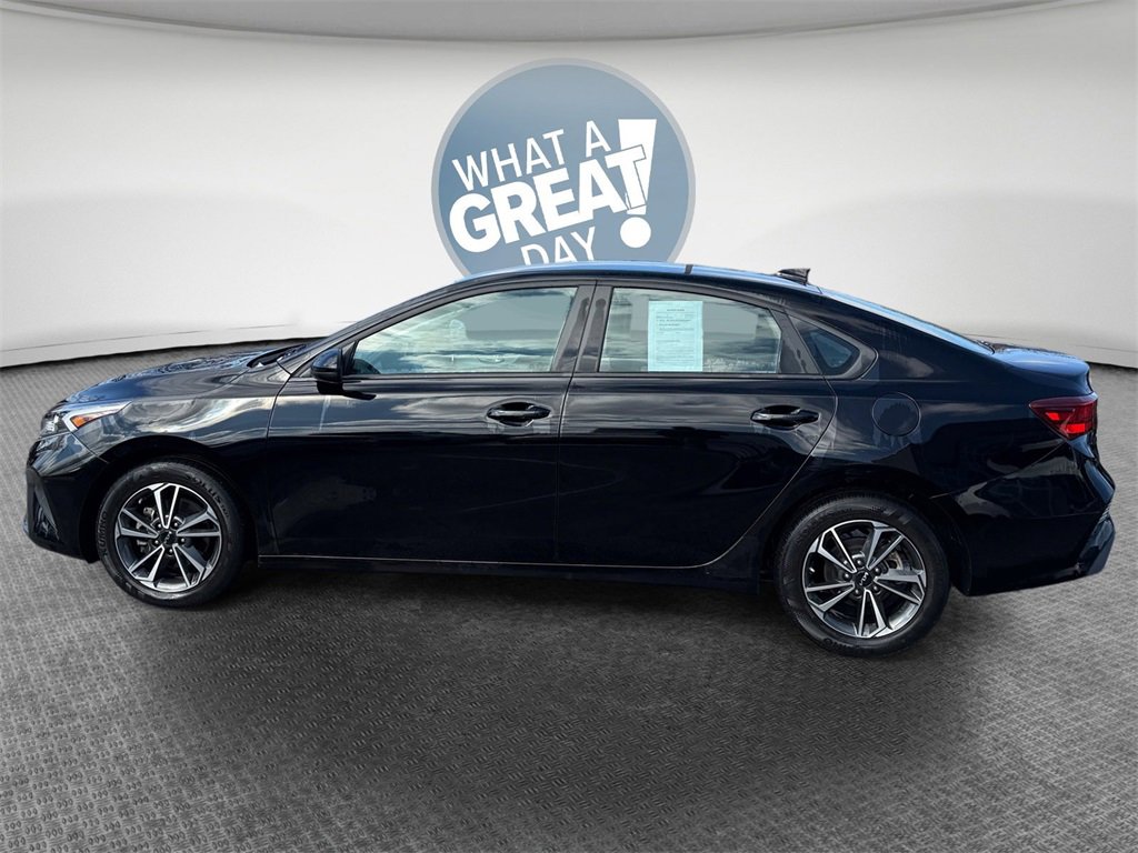 Certified 2023 Kia Forte LXS image 4