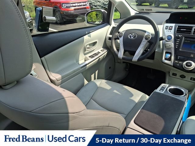 Used 2012 Toyota Prius V Five FWD image 14
