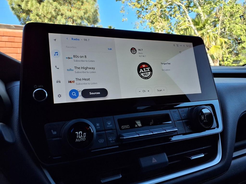 Certified 2024 Toyota Grand Highlander XLE image 8