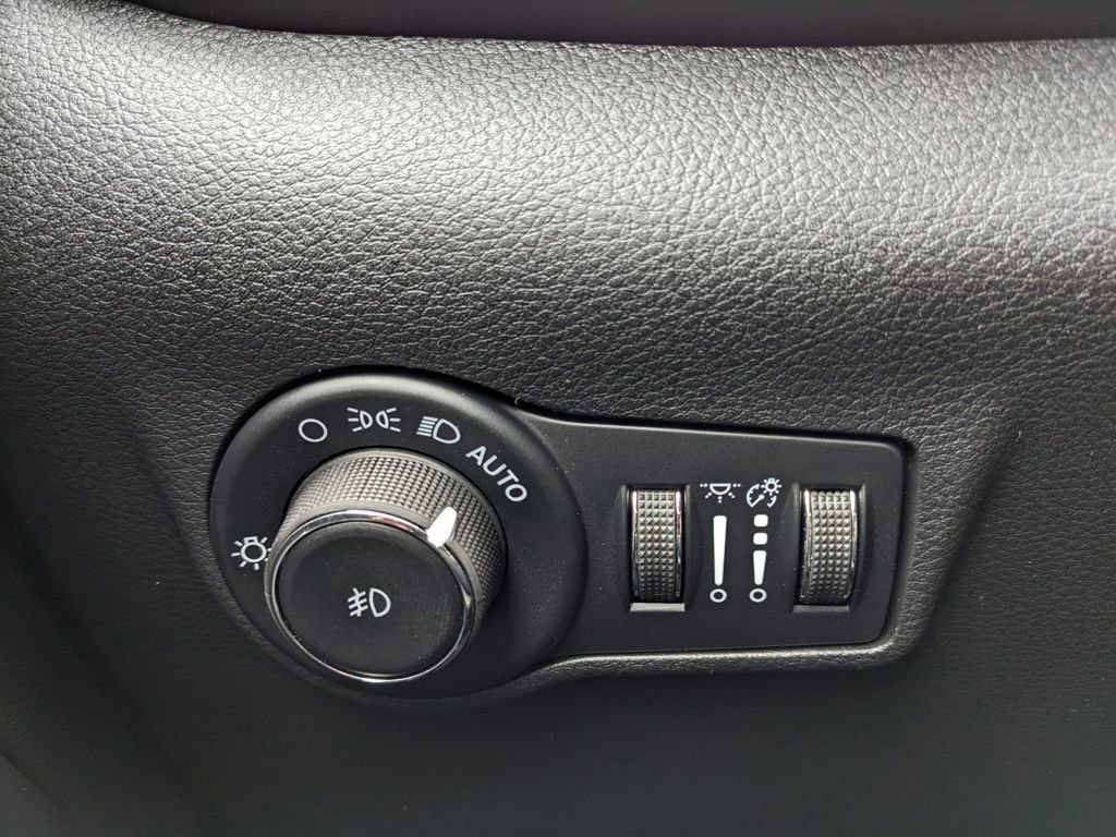 New 2026 Jeep Compass Latitude image 47