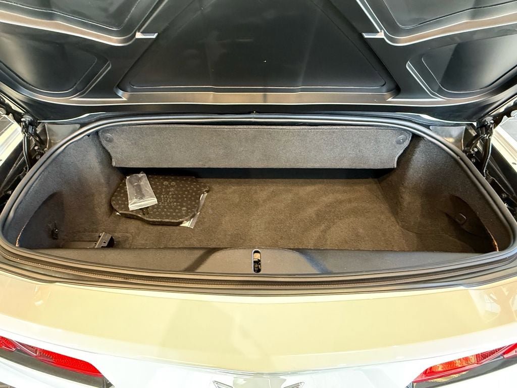 Used 2015 Chevrolet Corvette Stingray Convertible w/ 2LT Preferred Equipment Group RWD image 12