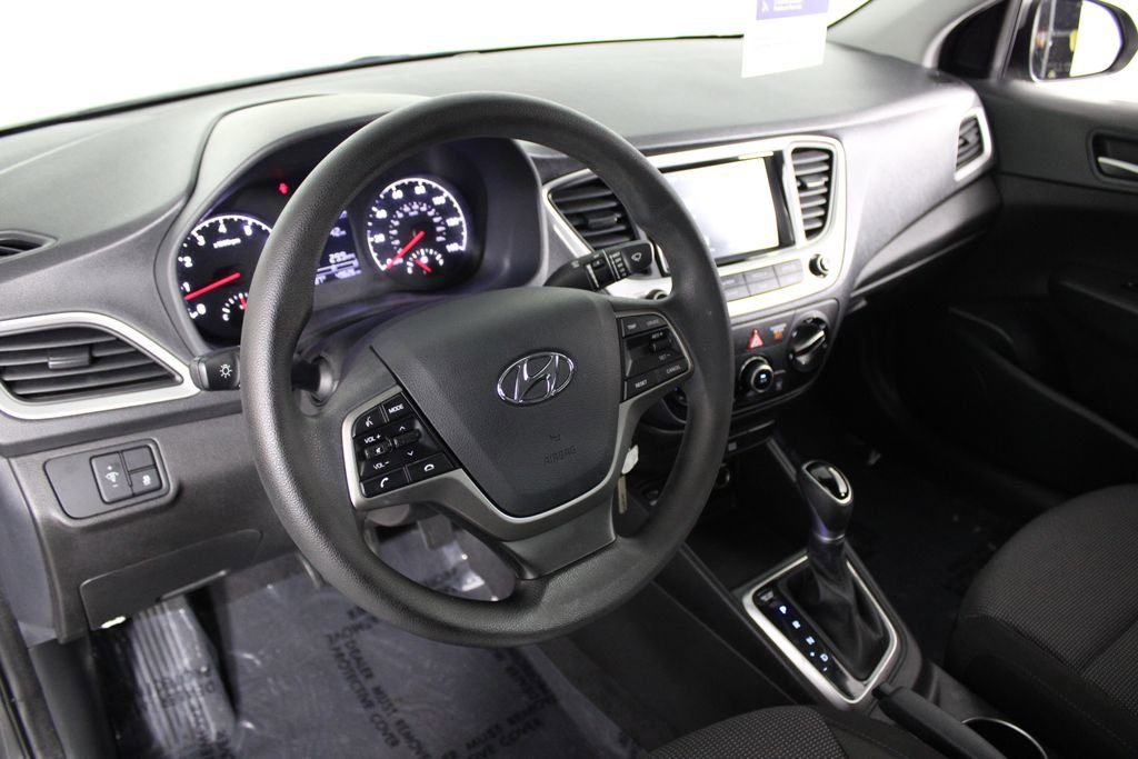 Certified 2022 Hyundai Accent SEL FWD image 18