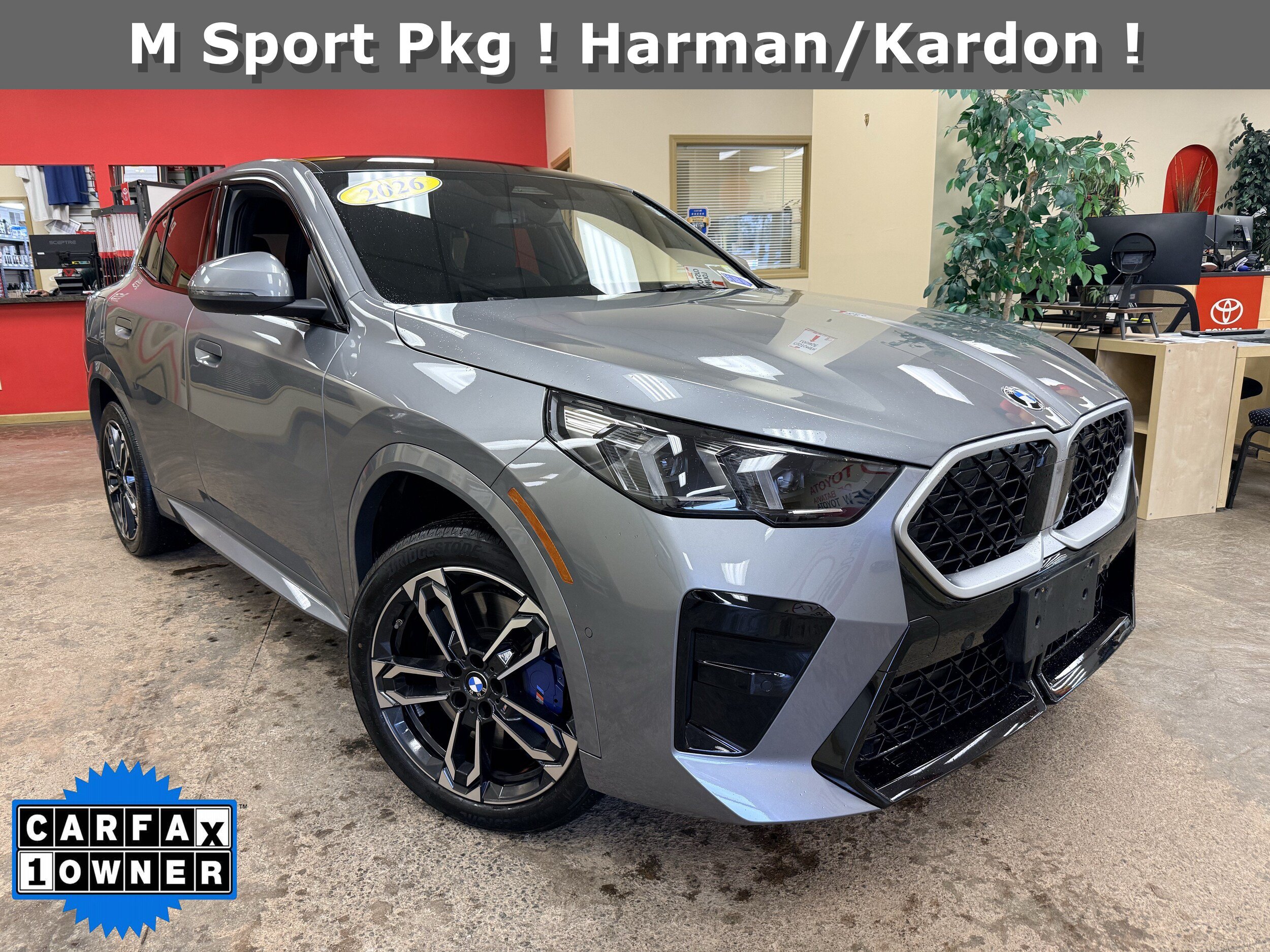 Used 2026 BMW X2 xDrive28i w/ M Sport Package AWD/4WD image 1