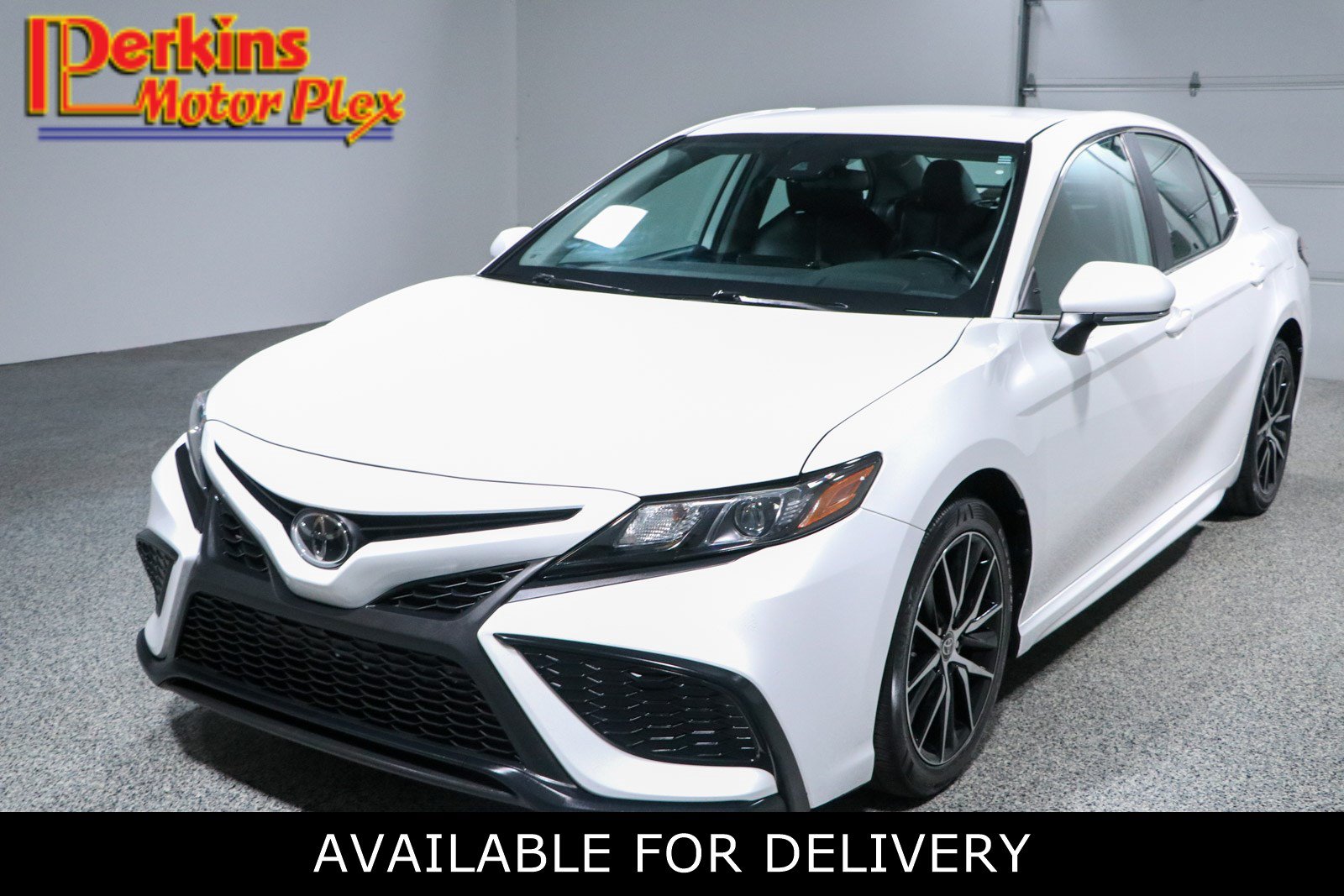 Used 2023 Toyota Camry SE
