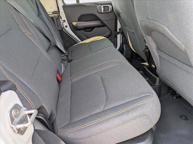 Used 2024 Jeep Wrangler Sahara image 19