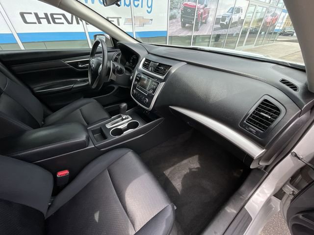 Used 2016 Nissan Altima 2.5 SR FWD image 27