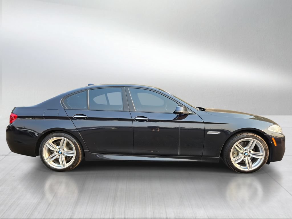 Used 2015 BMW 550i xDrive Sedan AWD/4WD image 2