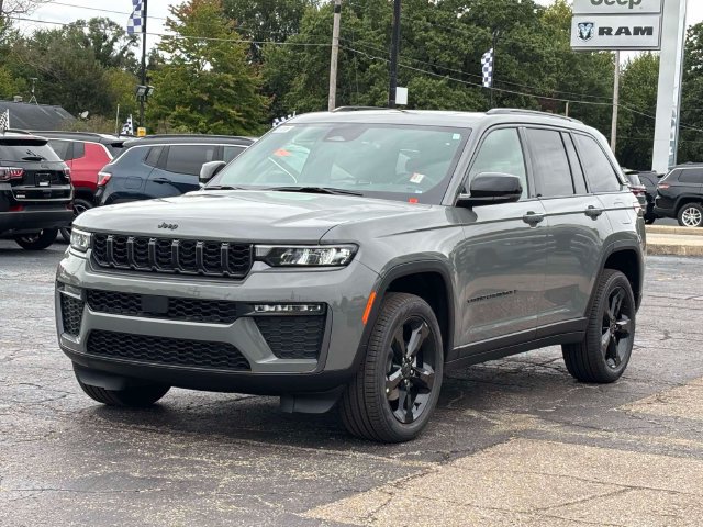 New 2027 Jeep Grand Cherokee Limited w/ Limited Altitude Package AWD/4WD image 30