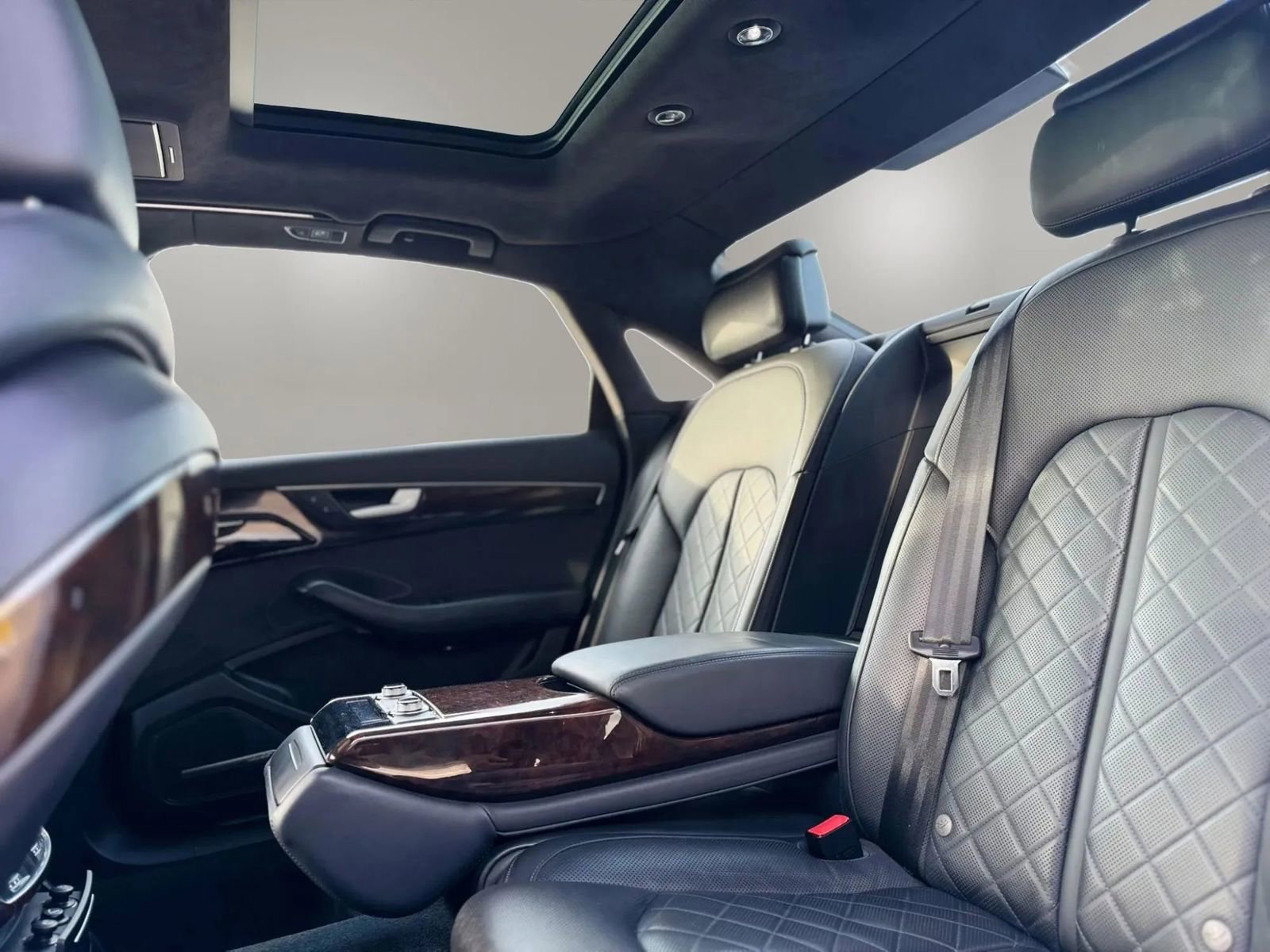 Used 2016 Audi A8 L 3.0T w/ Executive Package image 17