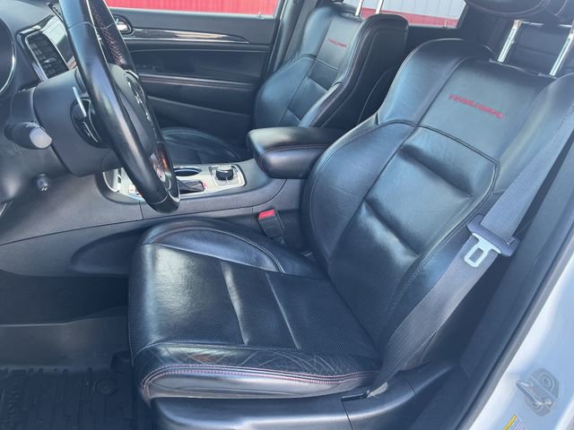 Used 2020 Jeep Grand Cherokee Trailhawk w/ Trailhawk Luxury Group AWD/4WD image 36