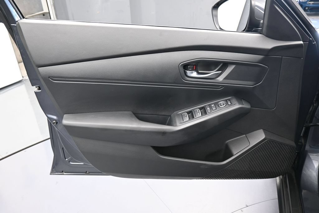 Used 2025 Honda Accord LX image 12