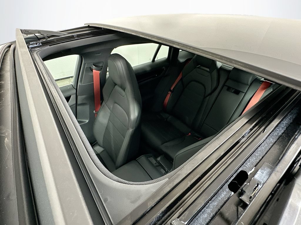 New 2026 Porsche Panamera RWD image 14