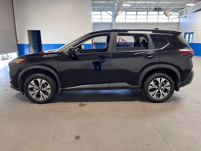 Used 2022 Nissan Rogue SV AWD/4WD image 6