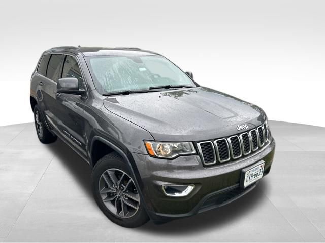 Used 2018 Jeep Grand Cherokee Laredo AWD/4WD image 3
