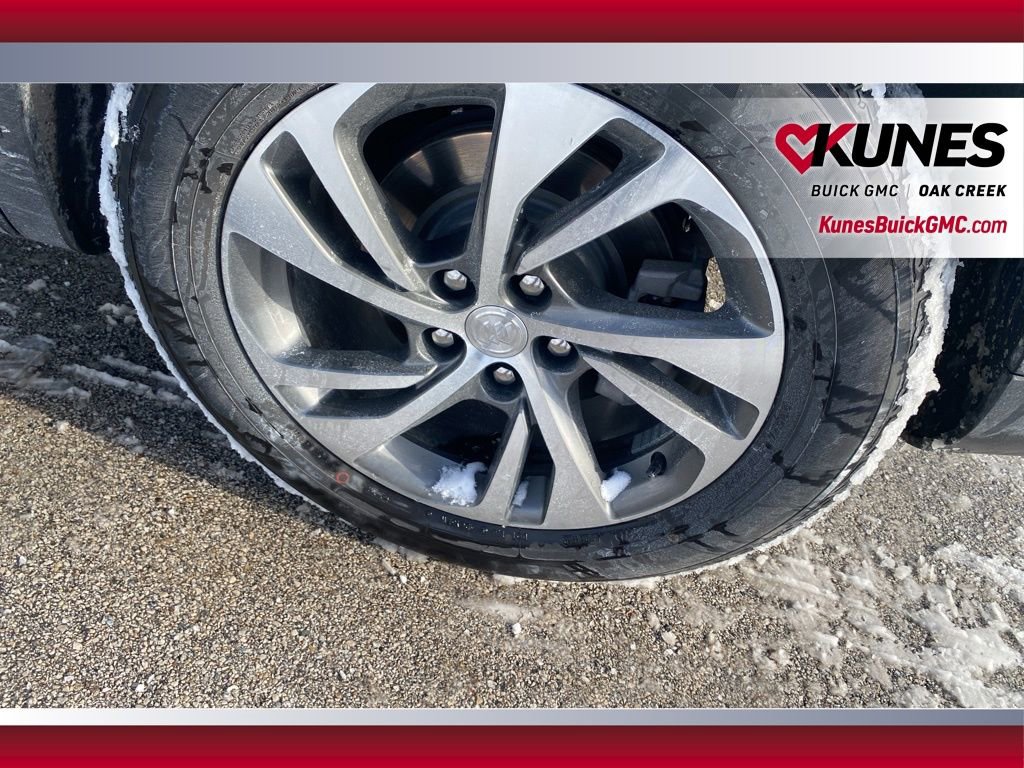 Used 2021 Buick Envision Essence w/ Technology Package I image 25