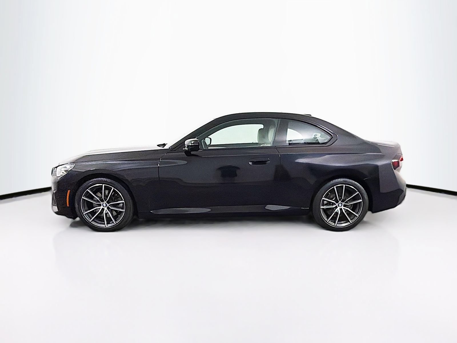 Used 2023 BMW 230i xDrive Coupe w/ Premium Package AWD/4WD image 4