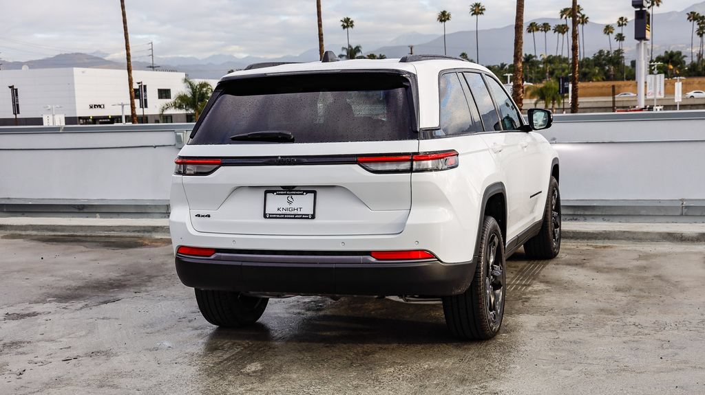 New 2026 Jeep Grand Cherokee Limited w/ Limited Altitude Package AWD/4WD image 9