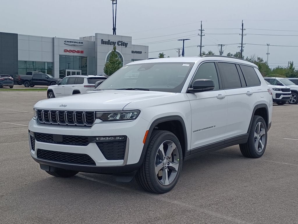 New 2026 Jeep Grand Cherokee L Limited AWD/4WD image 2