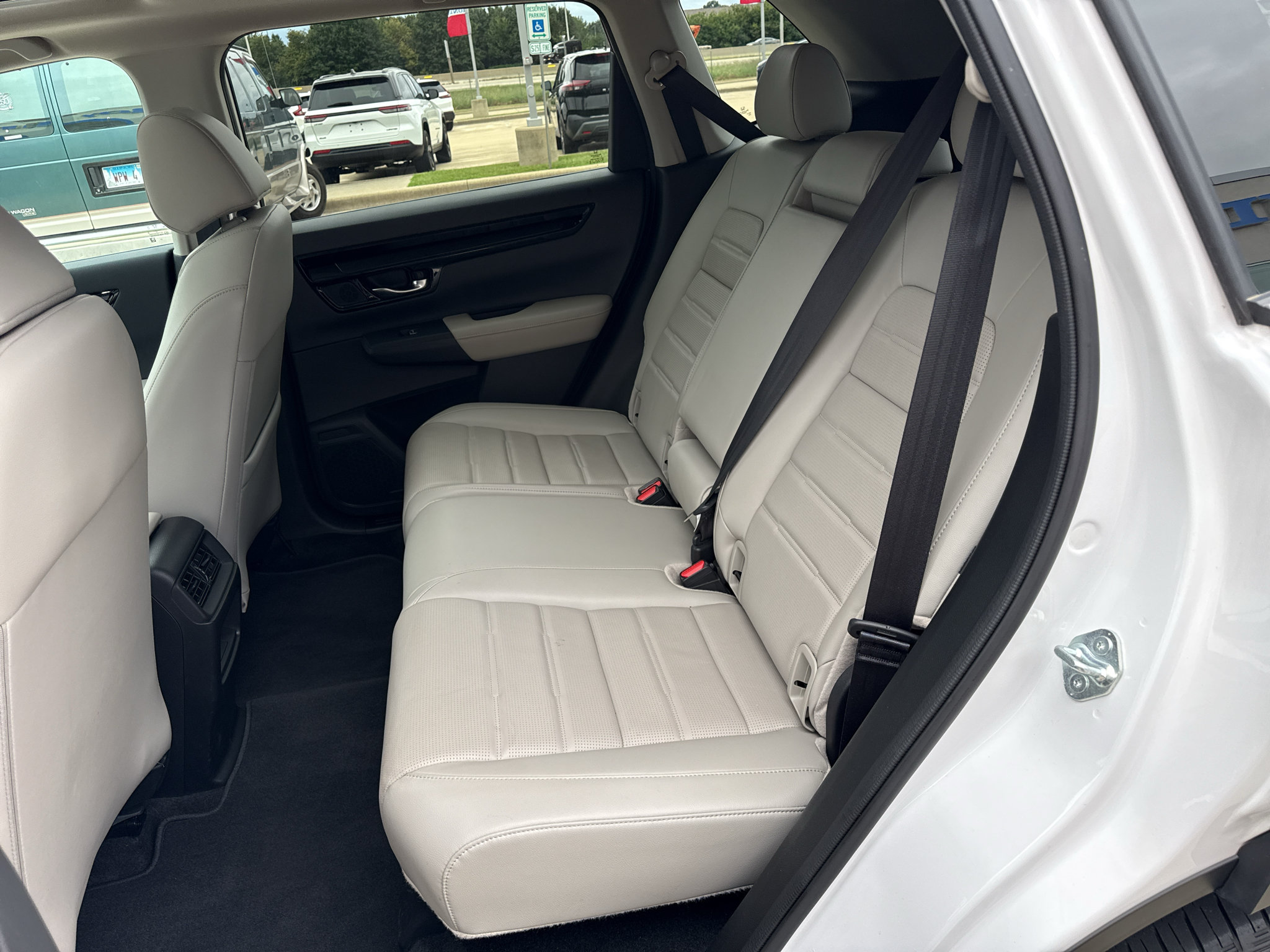 Used 2024 Honda CR-V EX-L image 16
