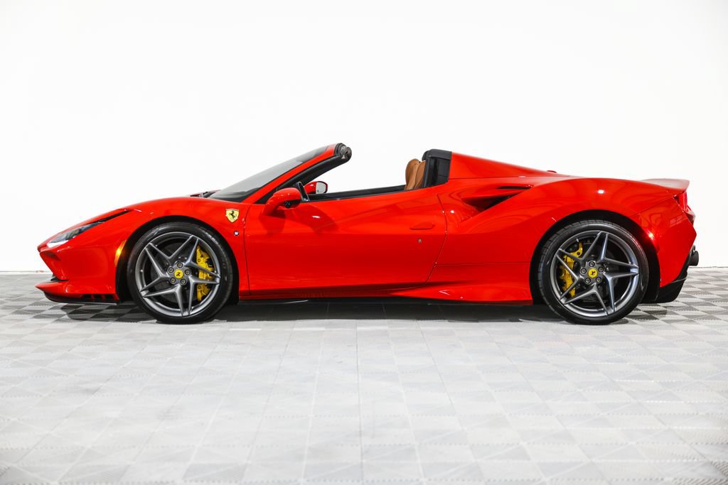 Used 2023 Ferrari F8 Tributo RWD image 16