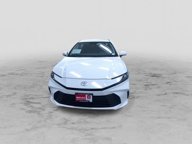 Used 2026 Toyota Camry LE FWD image 5