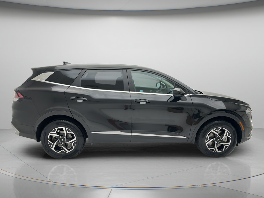 Used 2023 Kia Sportage LX AWD/4WD image 6