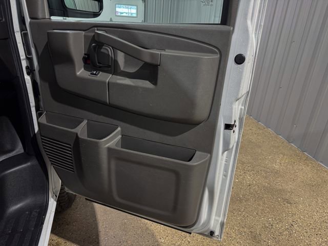 Used 2021 Chevrolet Express 2500 w/ Driver Convenience Package image 19