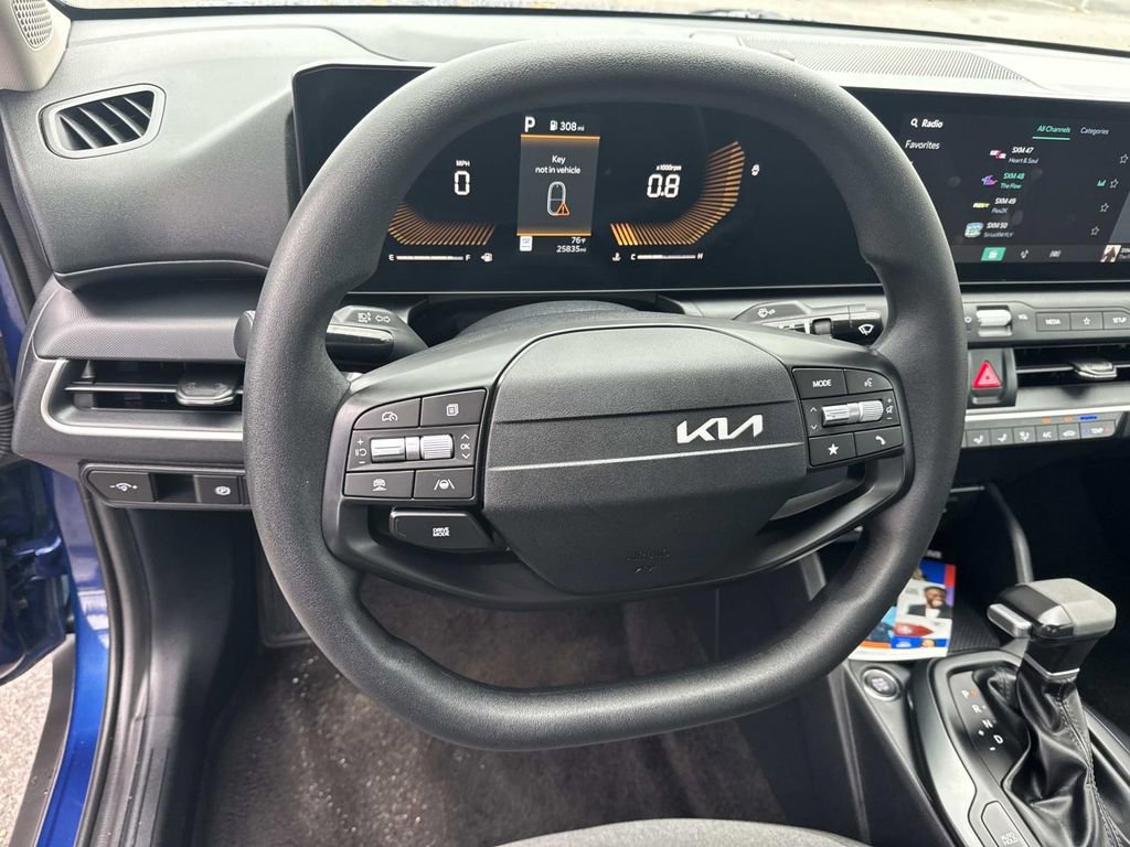 Used 2025 Kia K4 FWD image 21
